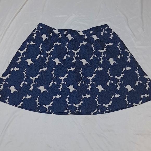 Lane Bryant Dresses & Skirts - Lane Bryant Blue Rose Floral Brocade Circle Skirt NWT Size 24